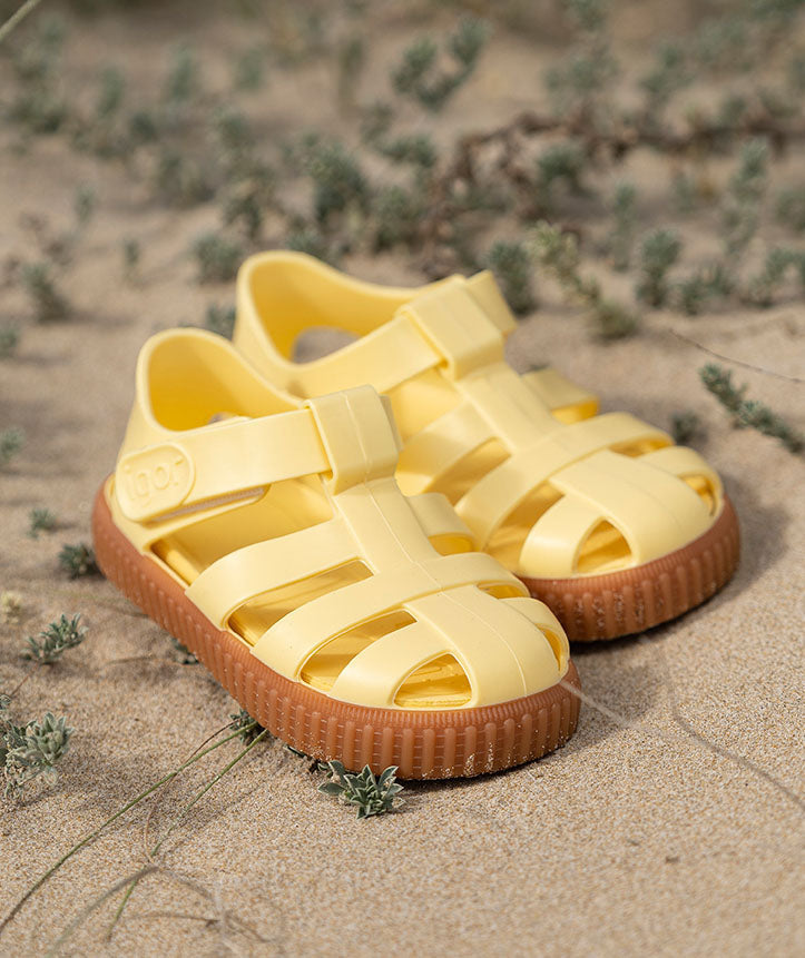 Nico Caramelo Sandals, Vainilla