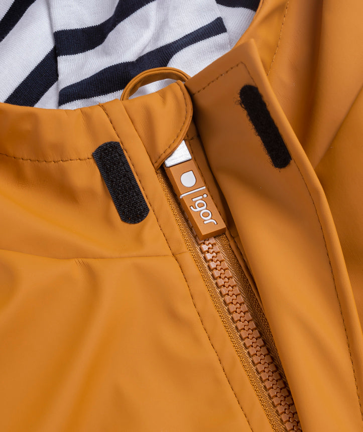 Euri Raincoat, Caramelo