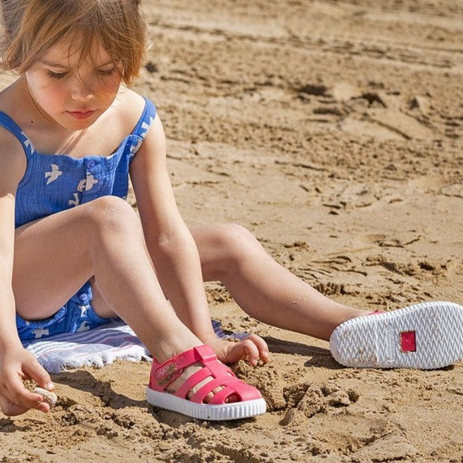 Nico Sandals, Fucsia